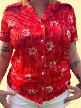 Vintage Red Floral Short-Sleeve Button-Down Blouse
